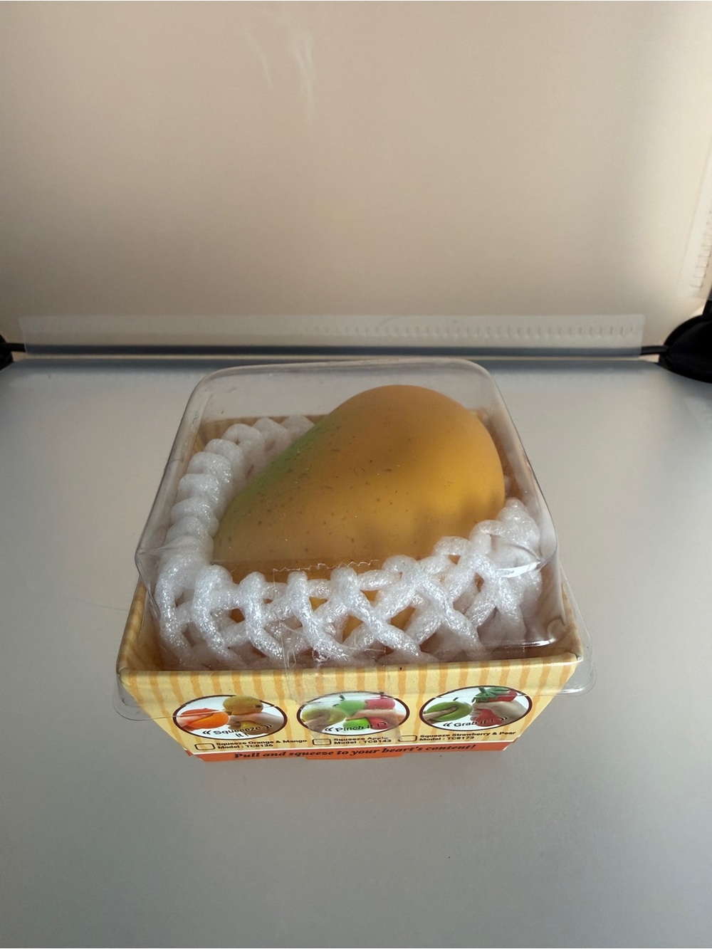 Realistic Mango Squishy 🥭 Super Solid Slow Rising - Picture 4 of 6